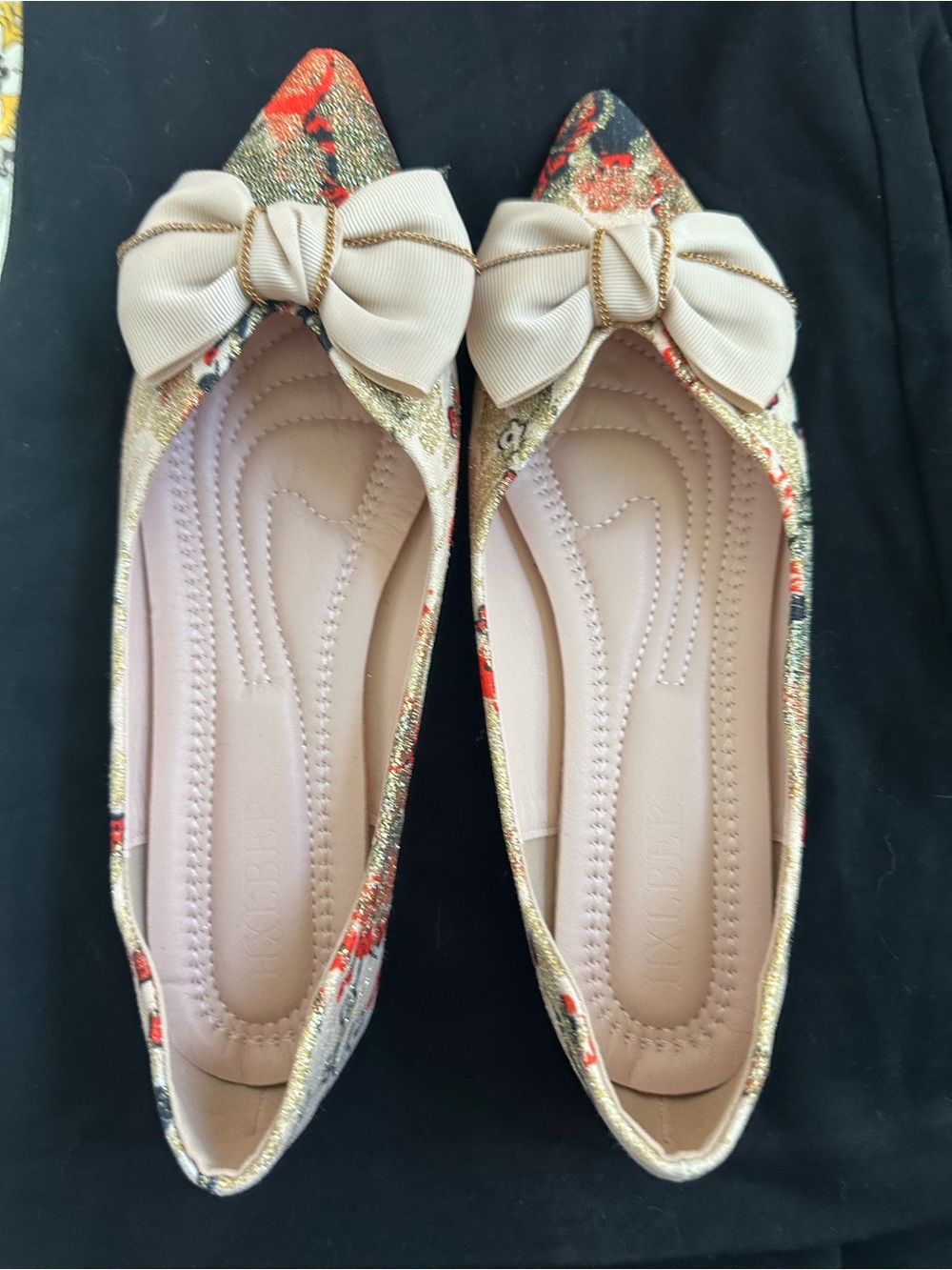 Floral Pointed-Toe Ballet Flats with Cream Bow